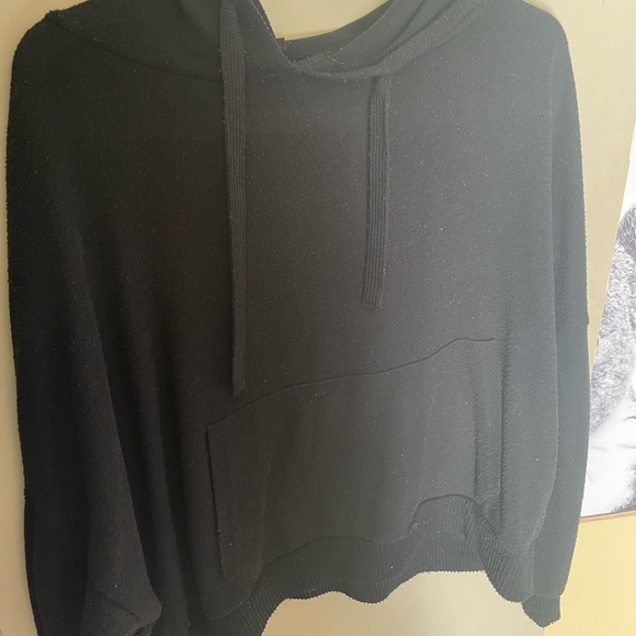 Mixture of jumpers & jackets! PE Nation, Gorman, Lorna Jane, Mango etc 🤍 - Picture 3 of 12